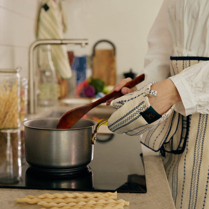 Rottie Studio 'Stitch Line' Oven Mitt - Casual Atelier Style (Single Piece)